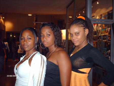 Chiny,Jess,Tycha